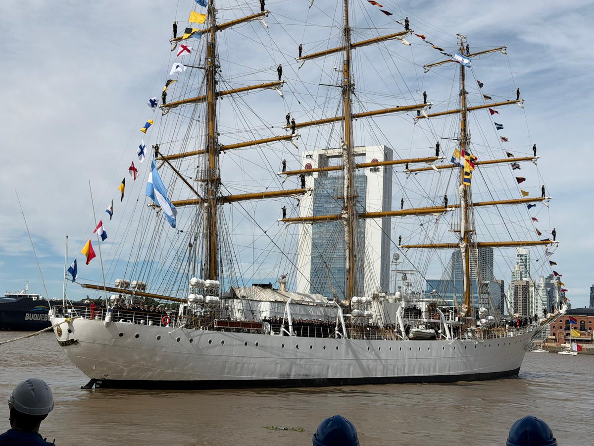 Embajador Peter Lamelas tweet media