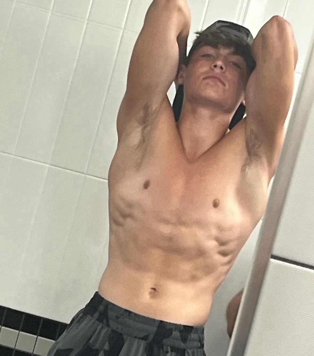 ManWhores26's tweet photo. Daran https://t.co/0efCm15Wcl