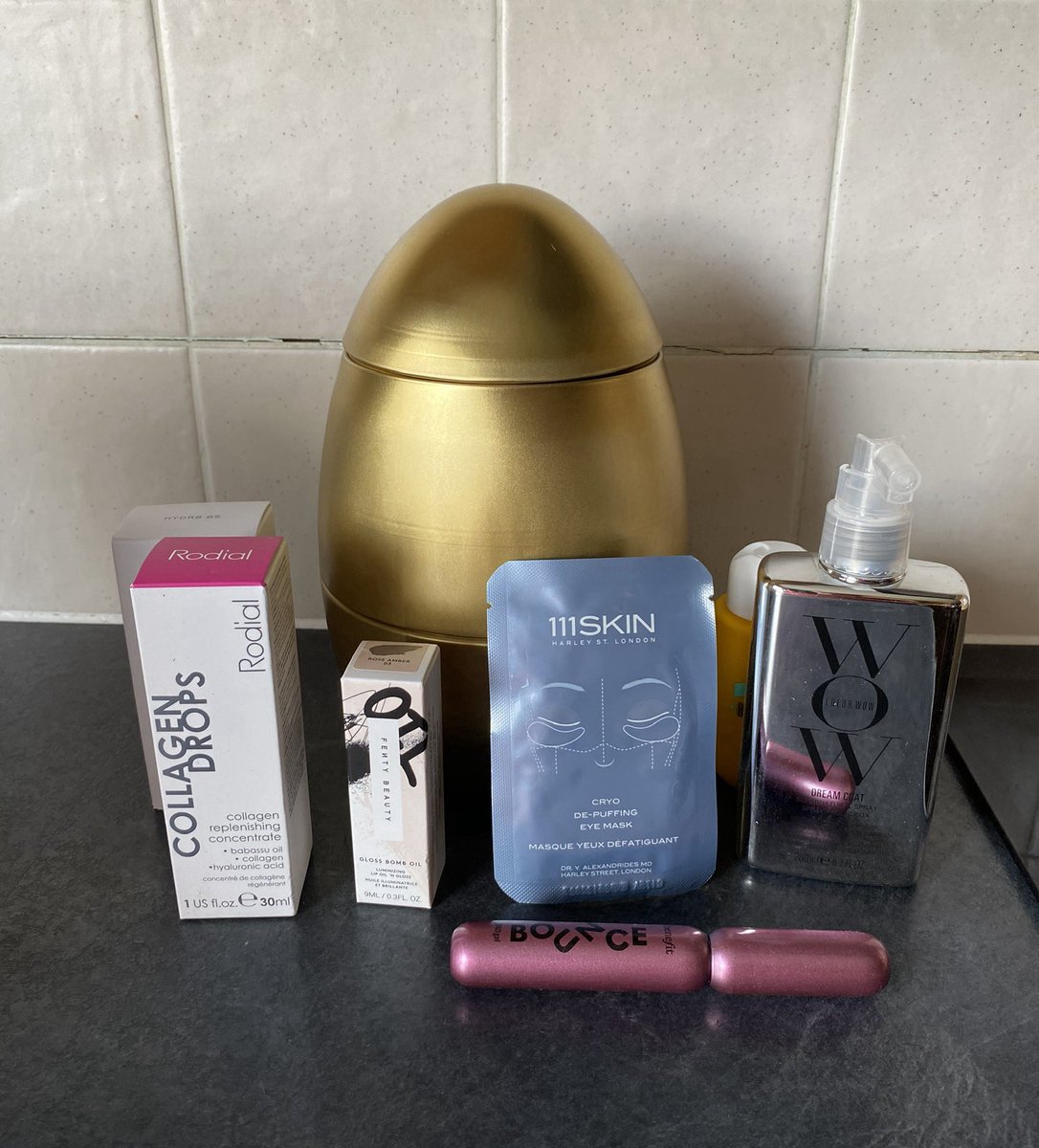 Jinty85's tweet photo. Thank you very much @completesave for the Lookfantastic Beauty Egg! https://t.co/8KNIM6jT7E