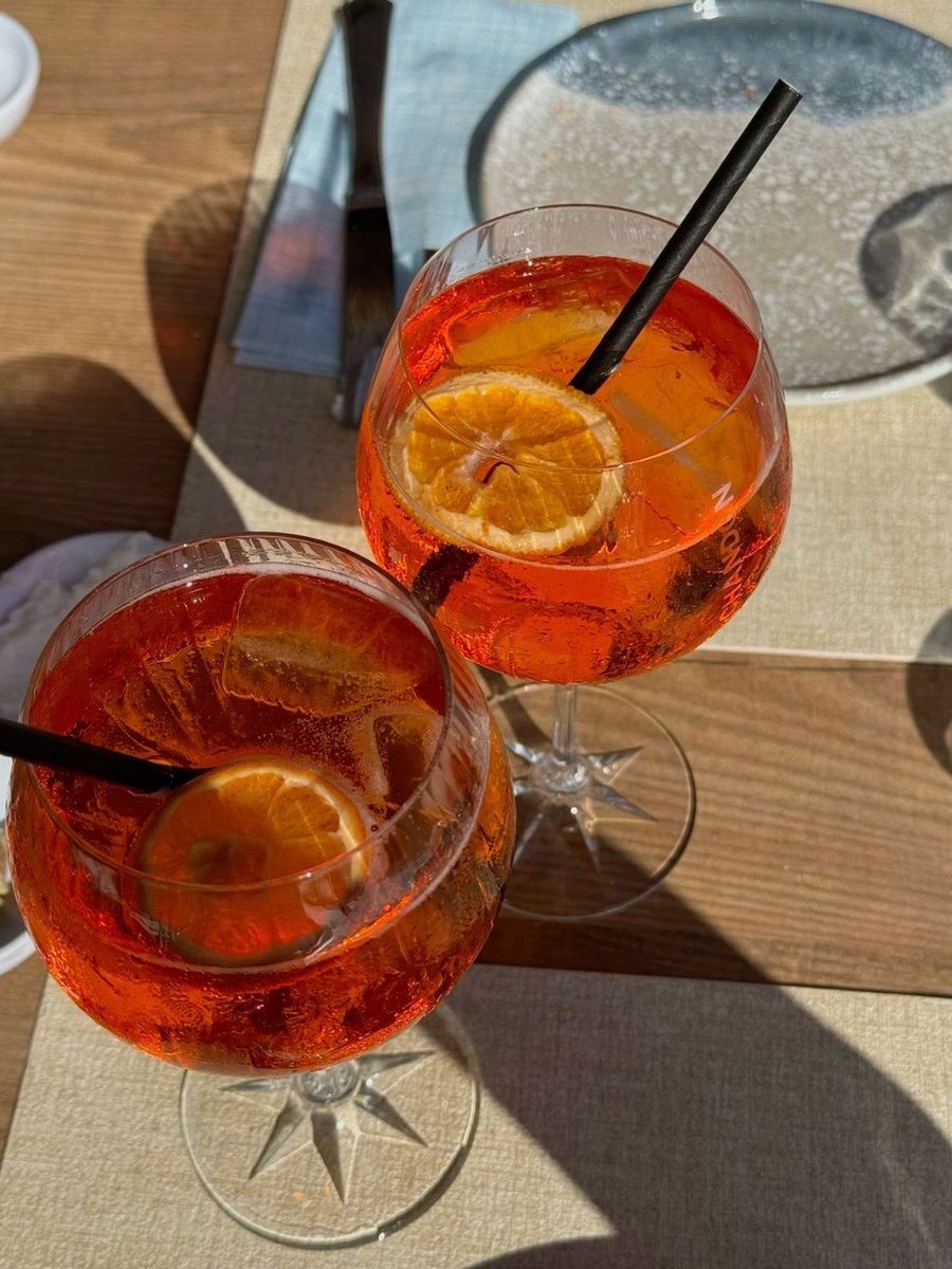 𝒞𝓁𝒶𝓈𝓈𝓎 tweet media