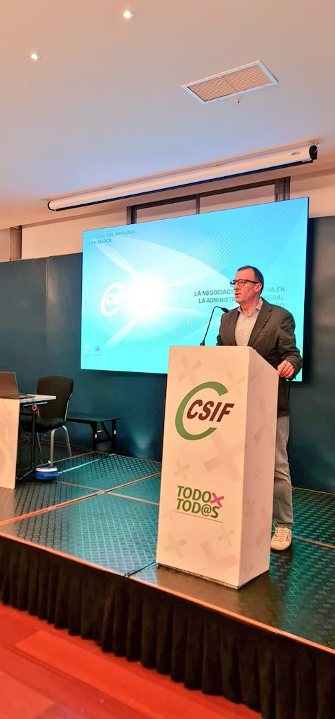 CSIFnacional's tweet image. 🟢 Antonio Díaz, vicepresidente de #CSIF, da la bienvenida a nuestros delegados y agradece su asistencia a las jornadas de AGE.

🗣 Somos un sindicato independiente que puede firmar acuerdos con cualquier partido político, da igual quien gobierne. Lo hacemos pensando en todos/as