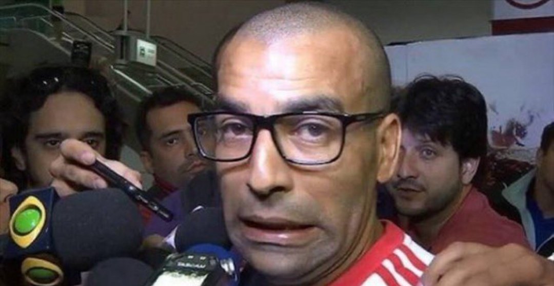 Cortinas ao Contrário tweet media