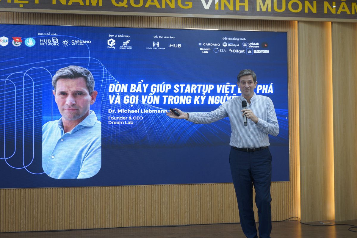 HUB Network tweet media