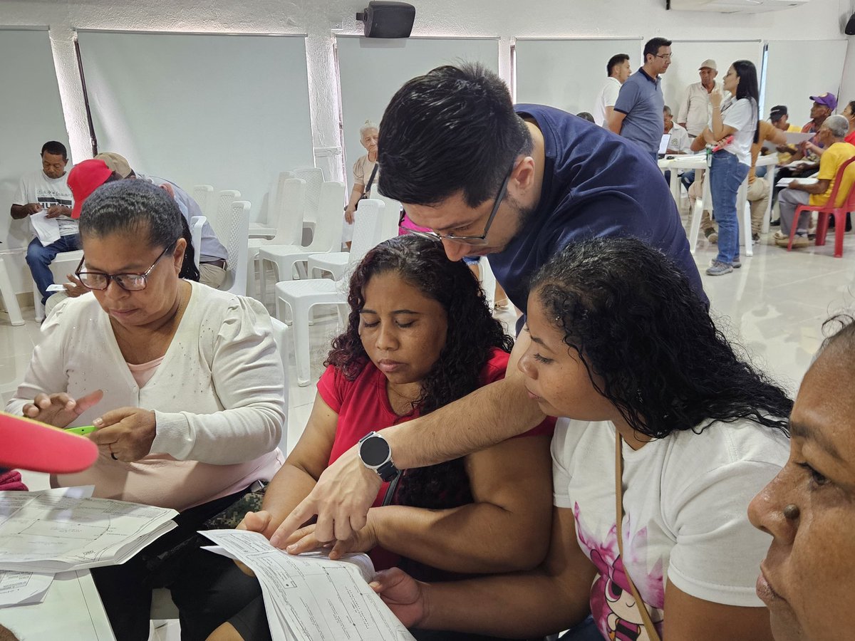 Unidad de Restitución de Tierras tweet media