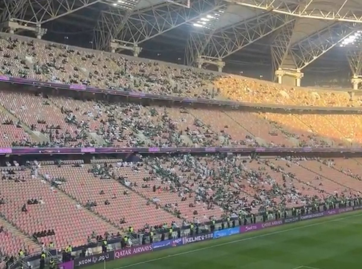 M E Hً ! tweet media