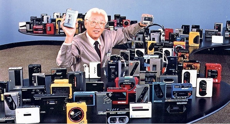 Geoffrey Cain tweet media