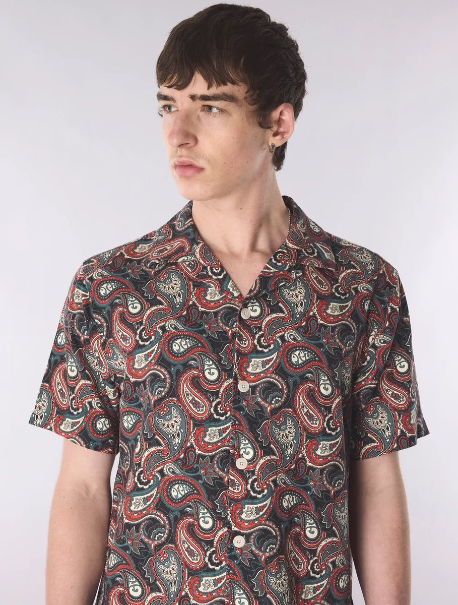 Paisley Submarine tweet media