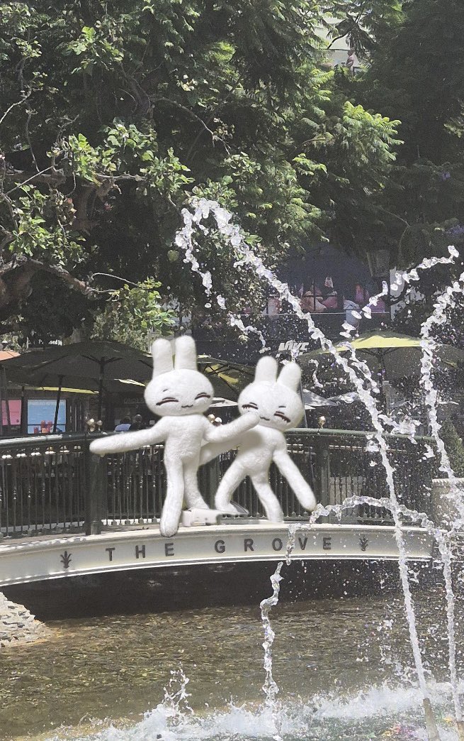 iaminmiseeery's tweet photo. 바부롱떡이들
서로 손잡구 자라
#한국에는_이렇게_긴떡이_있구나 https://t.co/bWPcIlJUgu