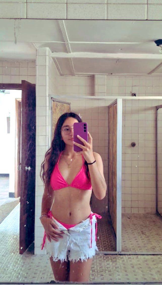 floricientared2's tweet photo. Voy a subir todas las fotos que tenía a medida que vaya ganado los seguidores… recuerde que tenía ya muchas 🔥🔥💦💦💦 https://t.co/c1EwVXgQcV