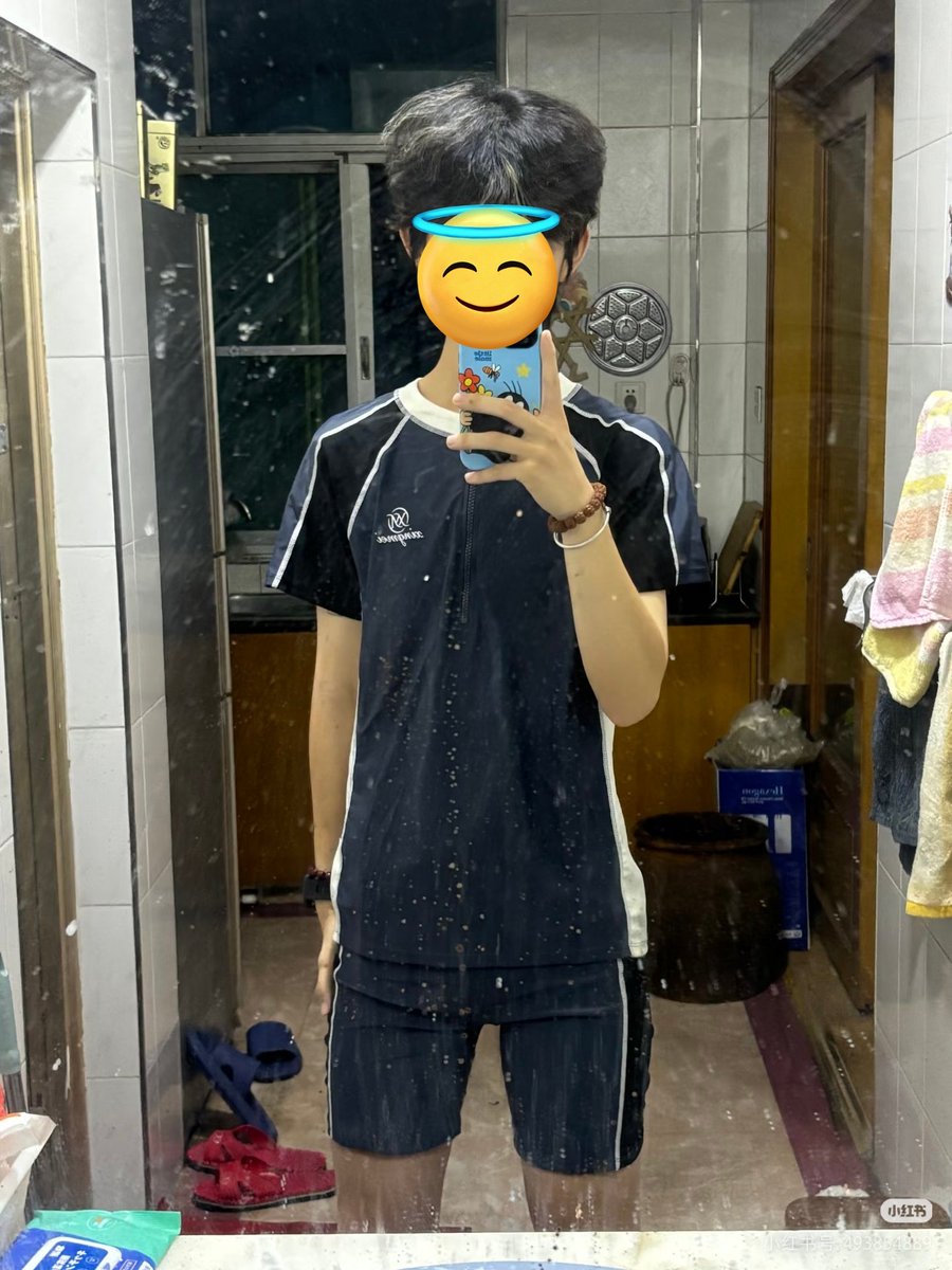 Alamida001's tweet photo. 找了半天夏装也没找到好看的，忽然公司团建要买泳衣，搜了一下感觉这种泳衣好好看，买了感觉还可以日常穿穿( https://t.co/9RqMlwyvvh
