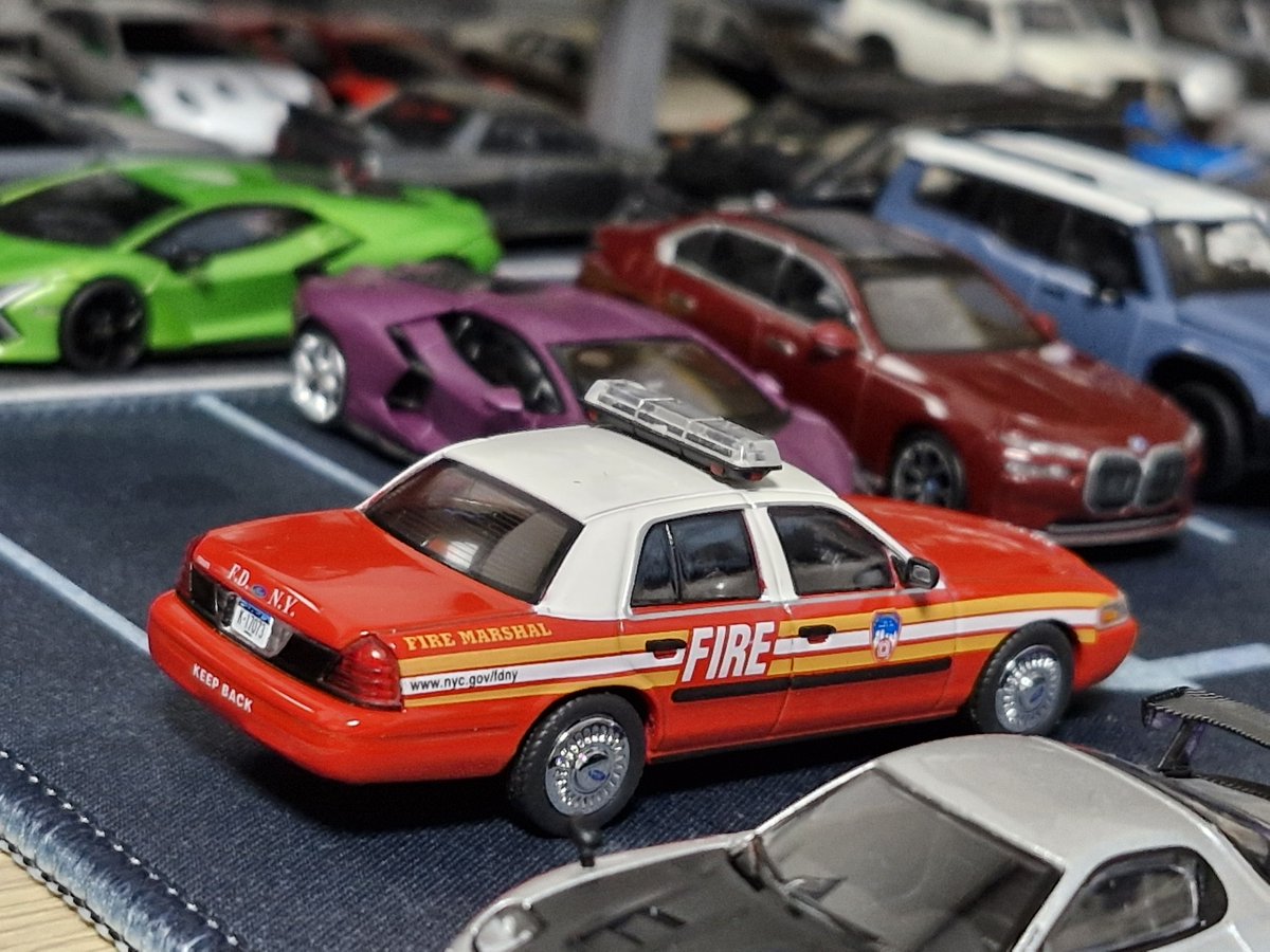 Ookura_YukinoV's tweet image. 596 Model フォードクラウンビクトリアFDNY車両🚗🚨
#596model
#Ford