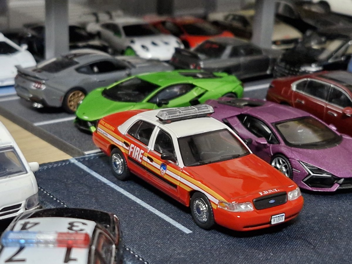 Ookura_YukinoV's tweet image. 596 Model フォードクラウンビクトリアFDNY車両🚗🚨
#596model
#Ford