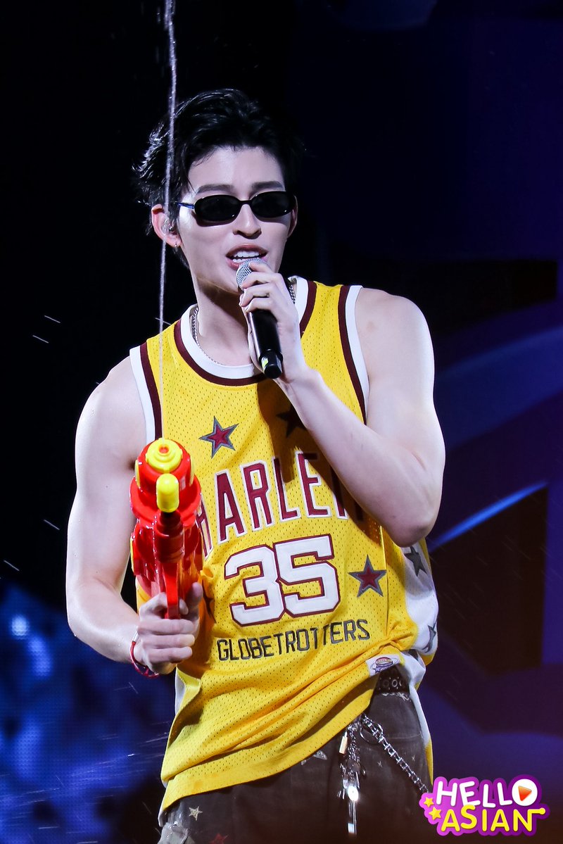 Hello Asian tweet media