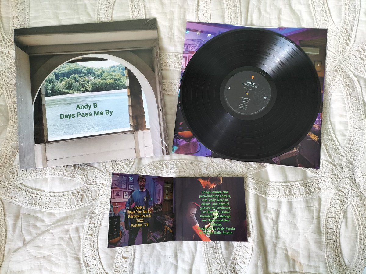 AndyBotterill's tweet photo. A fourth compilation of my solo studio recordings is now available on 12 inch black vinyl.
https://t.co/a0Lc3bTc8z https://t.co/E6tjBEWf7T