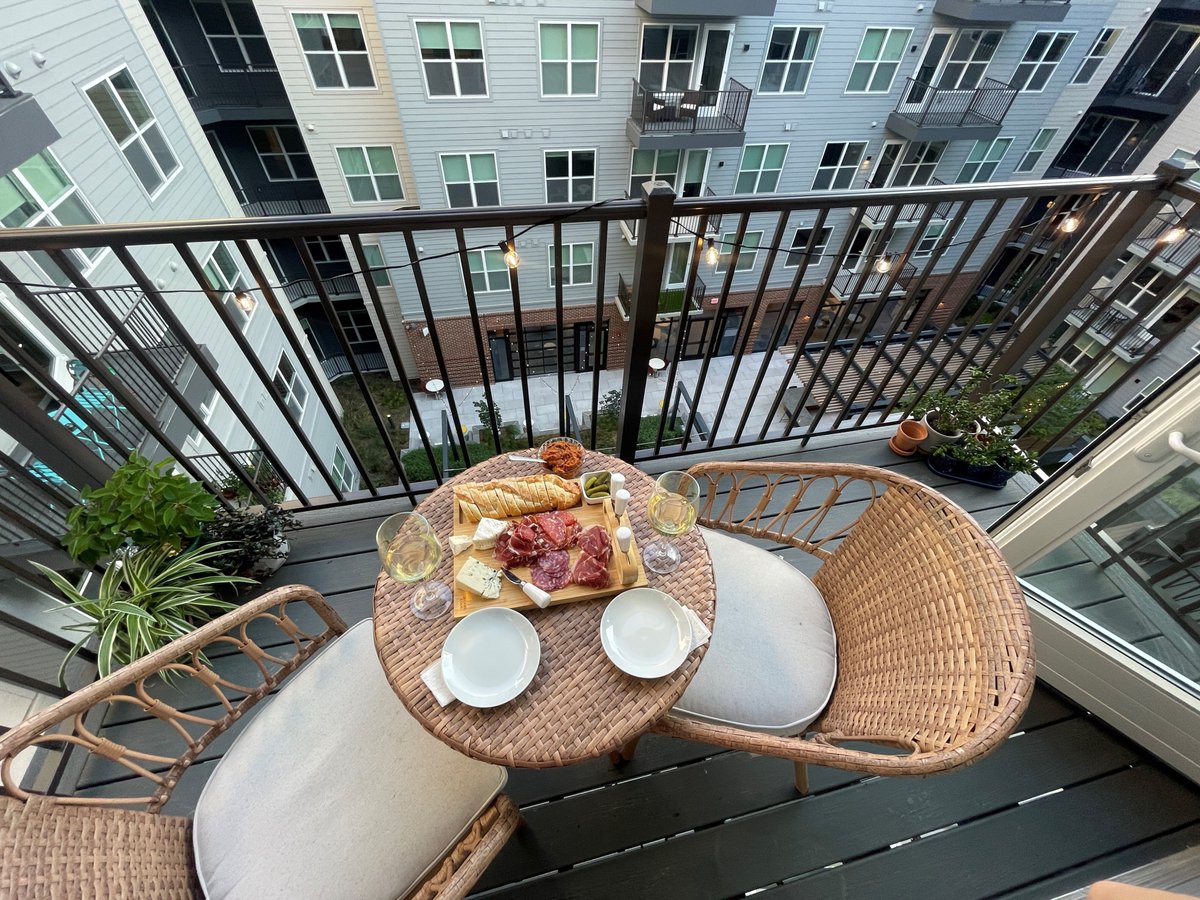ModeraClarendon's tweet photo. LIMITED-TIME SAVINGS ALERT!
This is your sign to make your move to Modera Clarendon!

✨ Up to 1 MONTH FREE on select homes
💳 $300 Amenity Fee credit when you lease within 48 hours of your tour
🌐 FREE internet through June 2026

⏳ Move in by 04/30/26 to lock in these perks!... https://t.co/LYOmKw8iIw