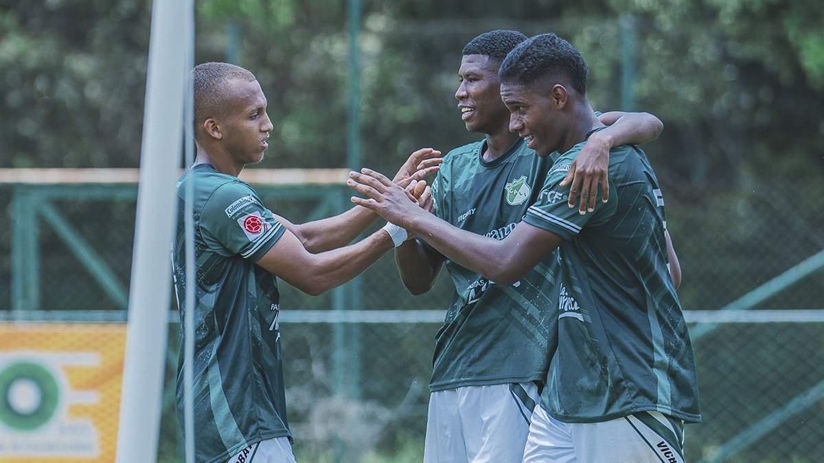 Deportivo Cali Sub-20 superó a Depor Valencia, con este gol de Juan José Gómez Miranda 👇
youtu.be/FgGRTS0SMNY