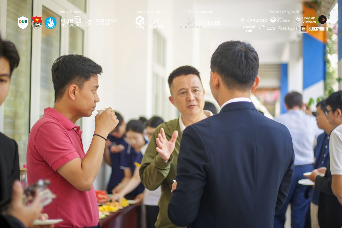 HUB Network tweet media