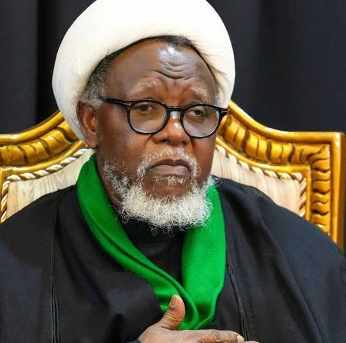 Sheikh Zakzaky: The Strait of Hormuz and Bab el-Mandeb Belong to the Nations of Iran and Yemen

Leader of the Islamic Movement in Nigeria:
🔹 The Strait of Hormuz and Bab el-Mandeb are not ownerless territories; they belong to the nations of Iran and Yemen.
🔹 We call on the