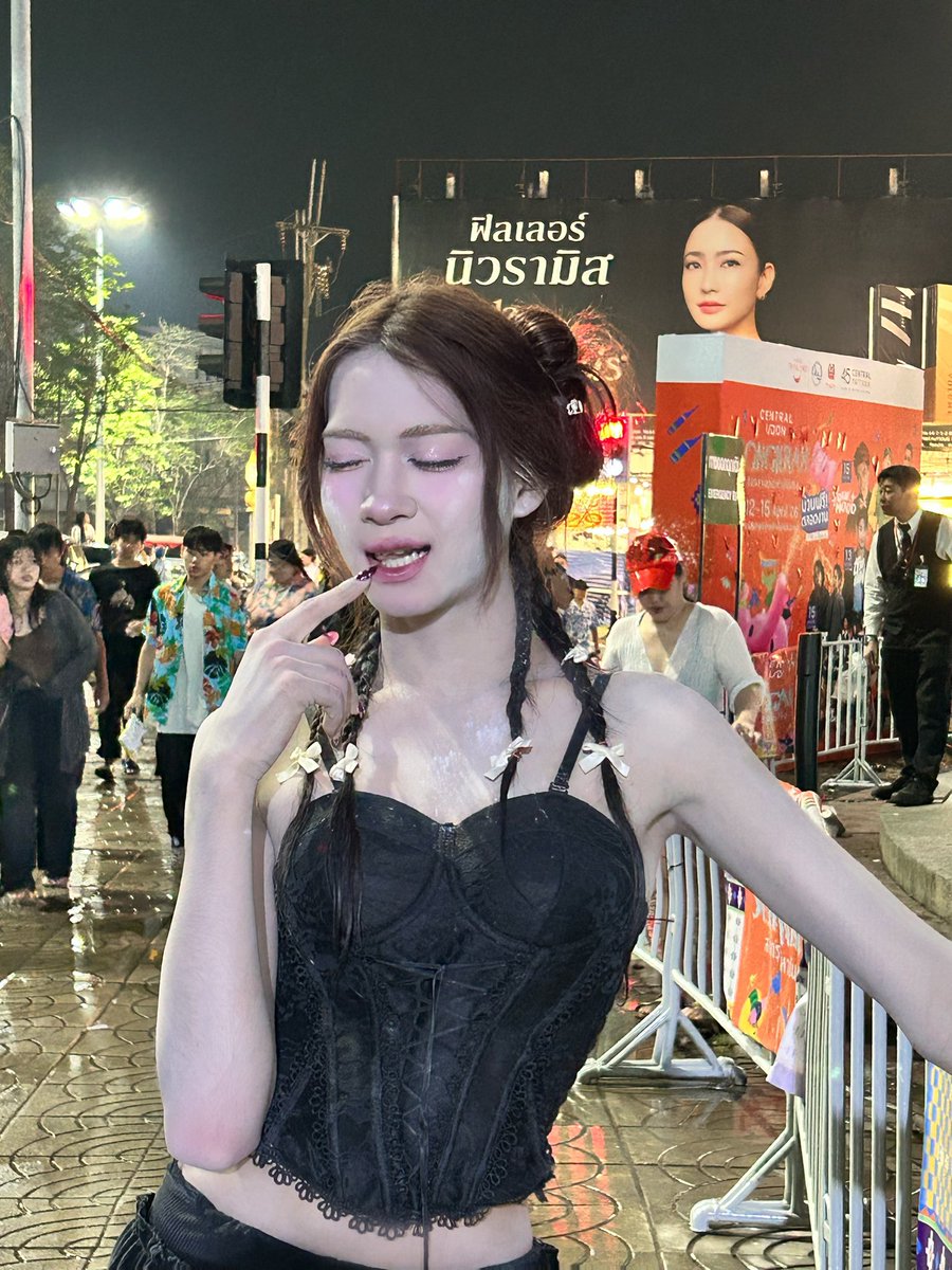 ᶻ 𝘇 𐰁 tweet media