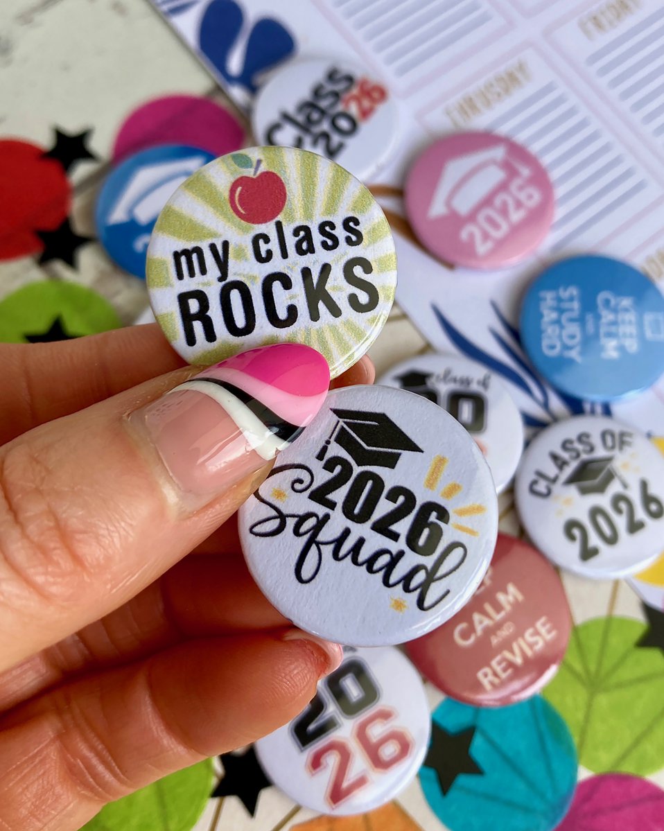 koolbadges's tweet image. 🎓 📓 ✏️ The countdown is on! Study leave is approaching &amp;amp; exams are just around the corner. Celebrate with our brand-new Class of 2026 badges, perfect for keepsakes &amp;gt;  koolbadges.co.uk/index.php?main…
#classof2026 #classof26 #year11 #badges #schoolsout #buttonbadges #schoolleavers