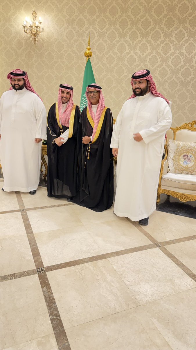 Amr_1434's tweet photo. #أفراح
السعودية العظمى
الرياض 
عيون الجواء 
روض الجواء 
حفر الباطن
{{{🌹تهنئة 🌹}}}
نبارك للإبن #عبدالعزيز_محمد_الرشيد زواجه هذه الليلة من كريمة الشيخ إبراهيم عبدالعزيز القضيبي راجين من الله للعروسين التوفيق والسعادة الدائمة والذرية الصالحين والتهنئة موصولة لوالدين العروسين وعائلتي الرشيد والقضيبي الكرام والعاقبة لجميع أبنائنا وبناتنا العزاب وصلى الله وسلم وبارك على نبينا محمد وعلى آله وصحبه أجمعين ❤️❤️
المحب عمرو بن محمد العمرو 
25 شوال 1447هـ