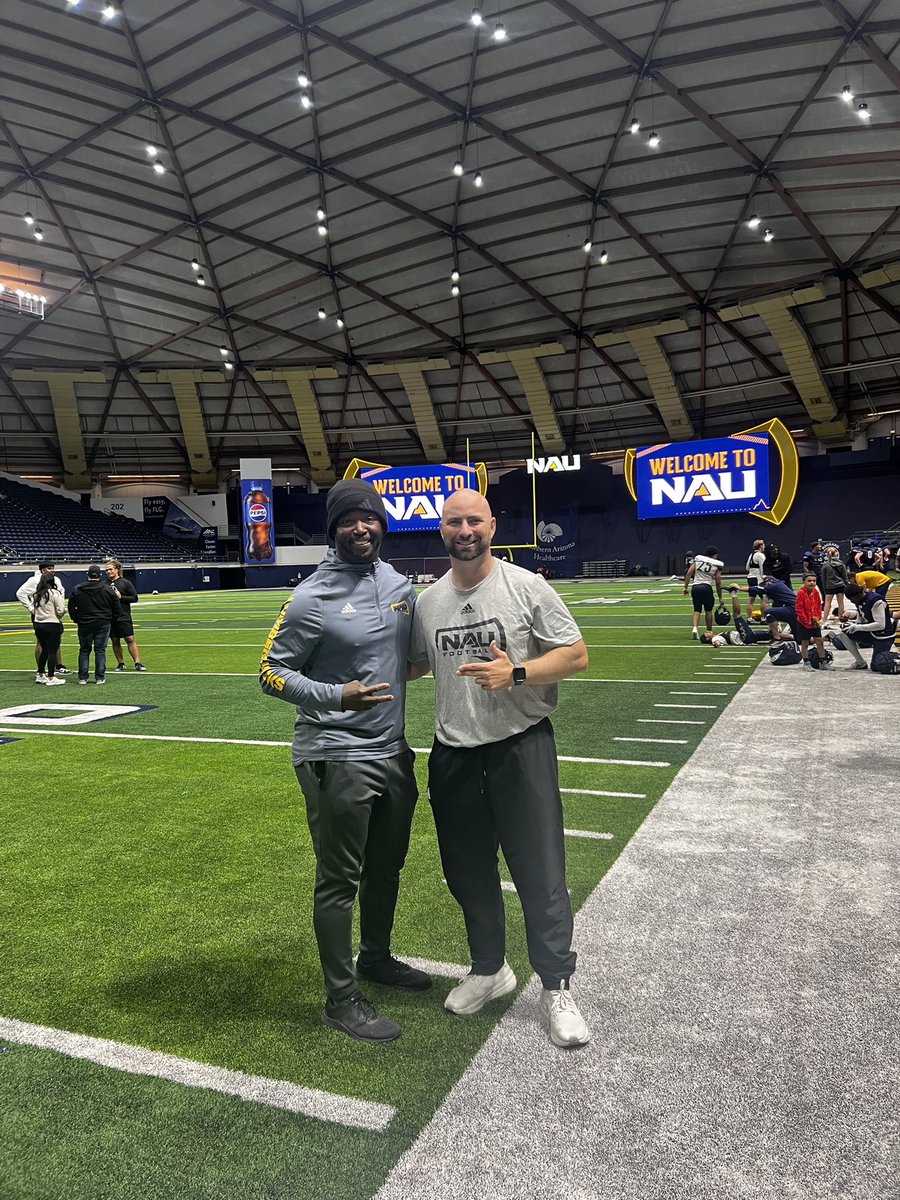 DfordCoach's tweet photo. Had amazing time at NAU. Staff is very solid. They will do some great things season. Excited to see their success. Shout out to Coach Max Silver. (@coachmaxsilver) #Lumberjackfootball https://t.co/0FMnb5qApd