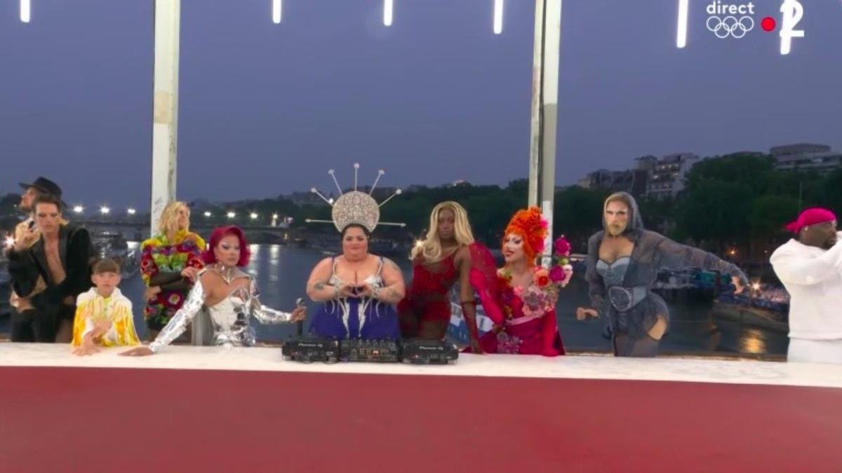 ajcaos09 tweet media