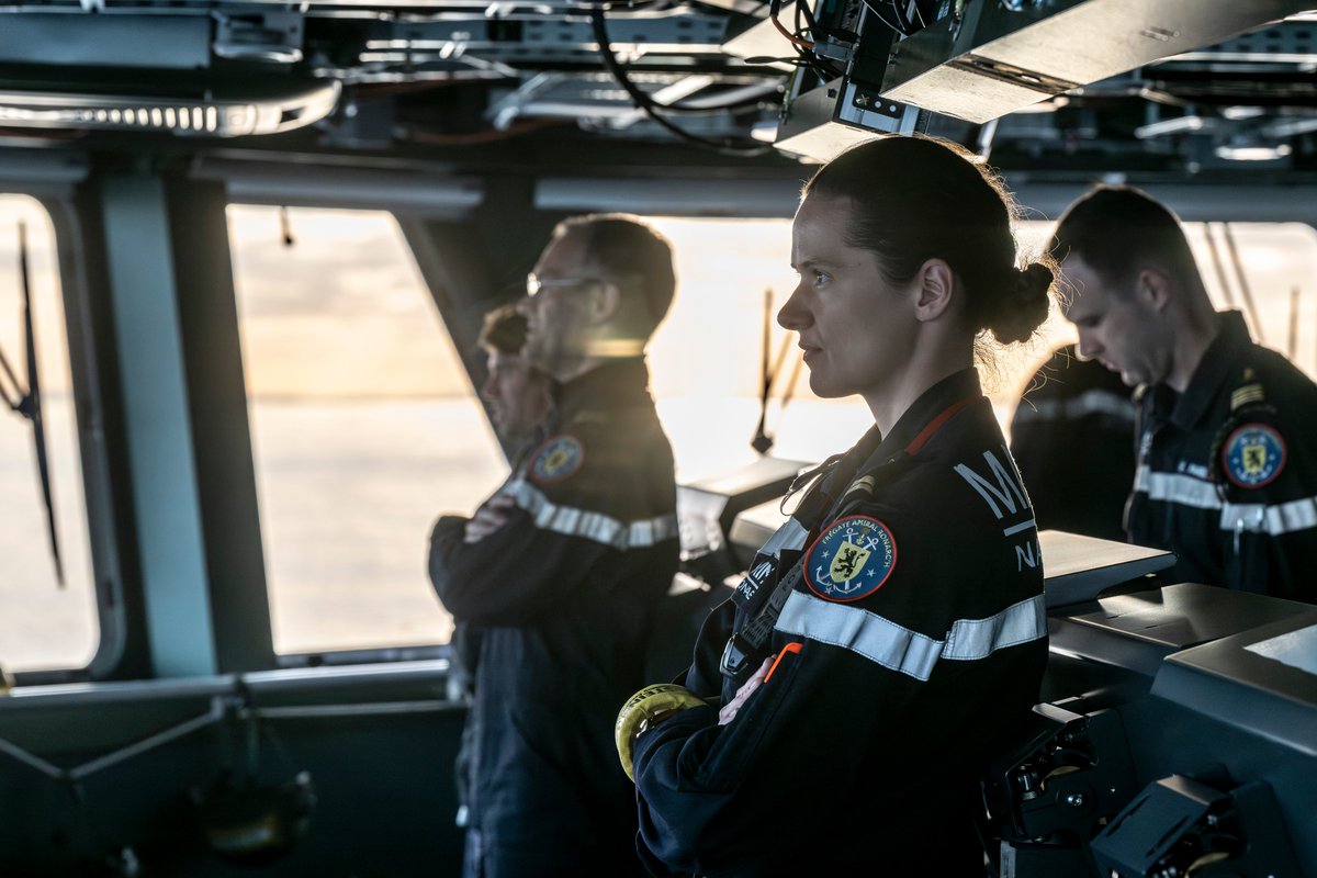 MarineNationale's tweet image. #Engagement | Au cœur de New York ⚓ 
La FDI Amiral Ronarc’h poursuit son déploiement longue durée et a fait escale à New York,après des manœuvres en environnement exigeant, notamment en navigation en eaux resserrées sur l’Hudson.