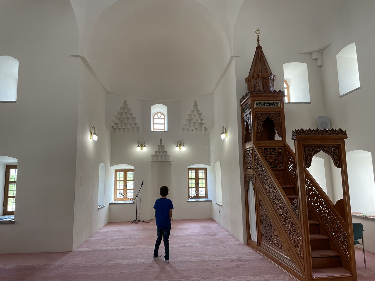 kardelen62's tweet photo. Arnavutluğun tarihi şehirlerinden İşkodra’nın iki önemli Camii; Kurşunlu Camii ve Ebubekir Camii https://t.co/sQvet7o452