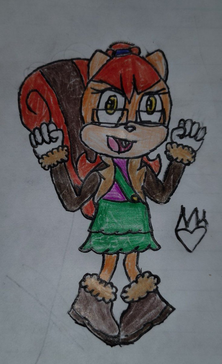 Mikayla Della Squirrel tweet media