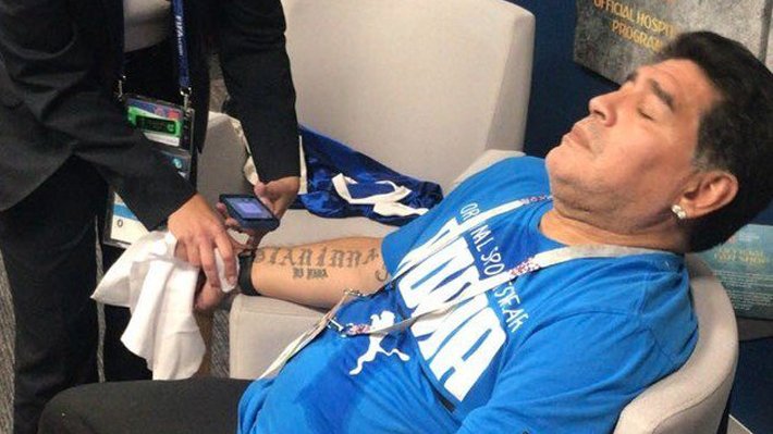 NMatarasso's tweet photo. Hoy es muy  lunes, vine a trabajar a la oficina y almorcé una lasagna. 
Quede como Maradona en el mundial de Rusia: https://t.co/vW3ZZjuqWI