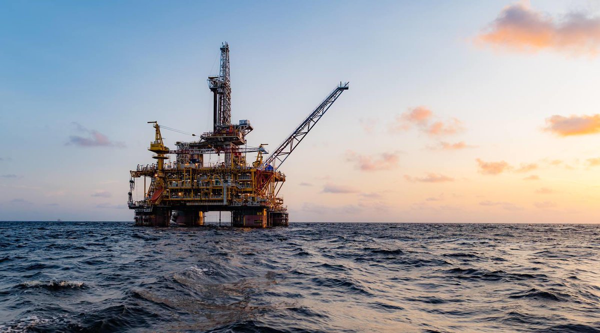 TribuneEco's tweet photo. Premier acteur pétrolier au Congo, TotalEnergies EP Congo a annoncé une nouvelle découverte d’hydrocarbures sur le permis Moho. Cette découverte fait suite au forage du puits d’exploration MHNM-6 NFW, ciblant la structure Moho G. En savoir plus 👉https://t.co/0ZrbZQ07PV https://t.co/WRtgQv8mKR