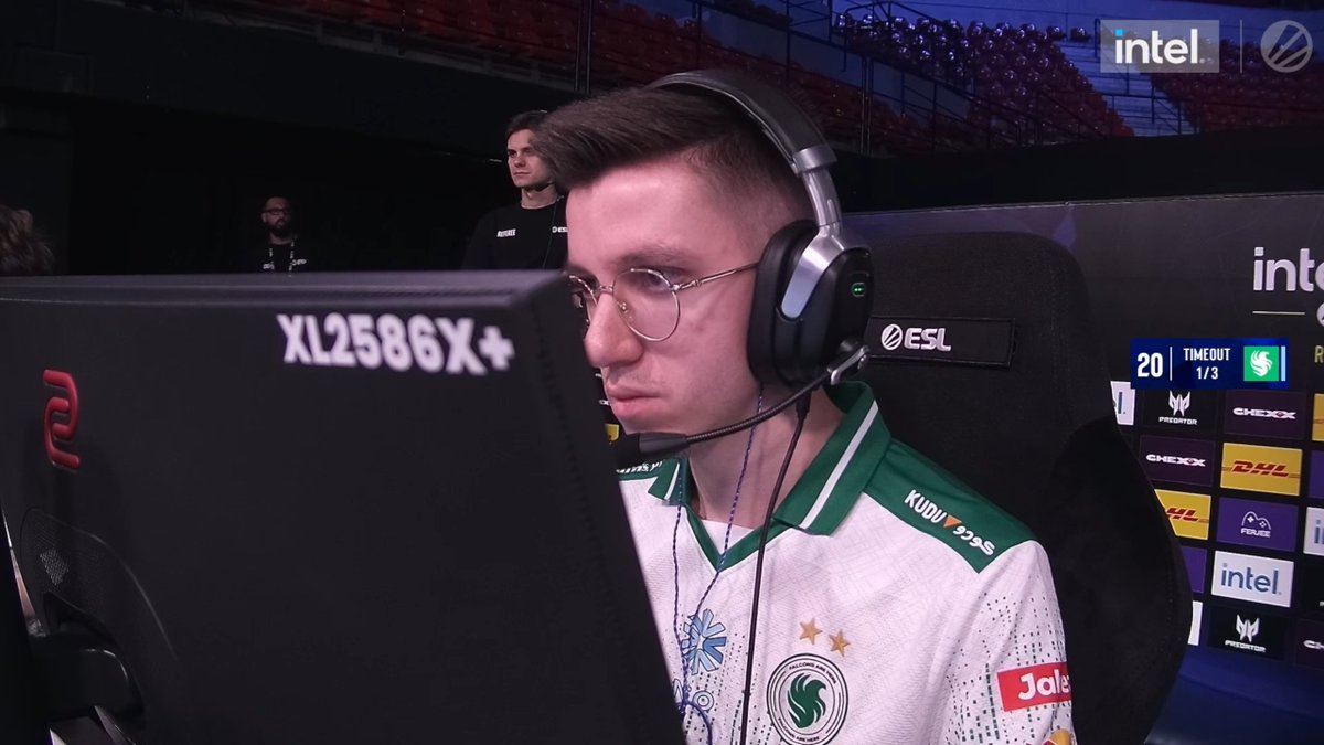 Fake Fan NiKo's Ego Parody tweet media