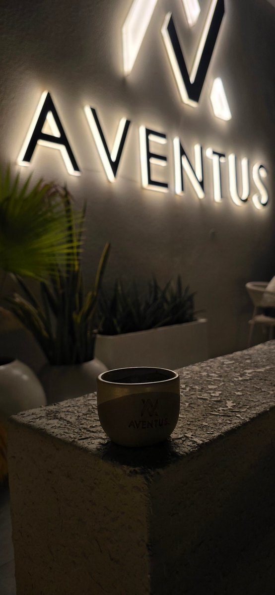 00ff111's tweet image. احنا ناس مسالمين كتير…
ما معنا غير الهدوء، وفنجان القهوة اللي بيفهمنا ☕🤍
ما بدنا زحمة ولا ضجيج،
بدنا قعدة بسيطة، نفس خفيف،
ورائحة قهوة تمشي بالهوا وتطفي كل التعب🪻
#يسعد_أوقاتكم 
#goodevening