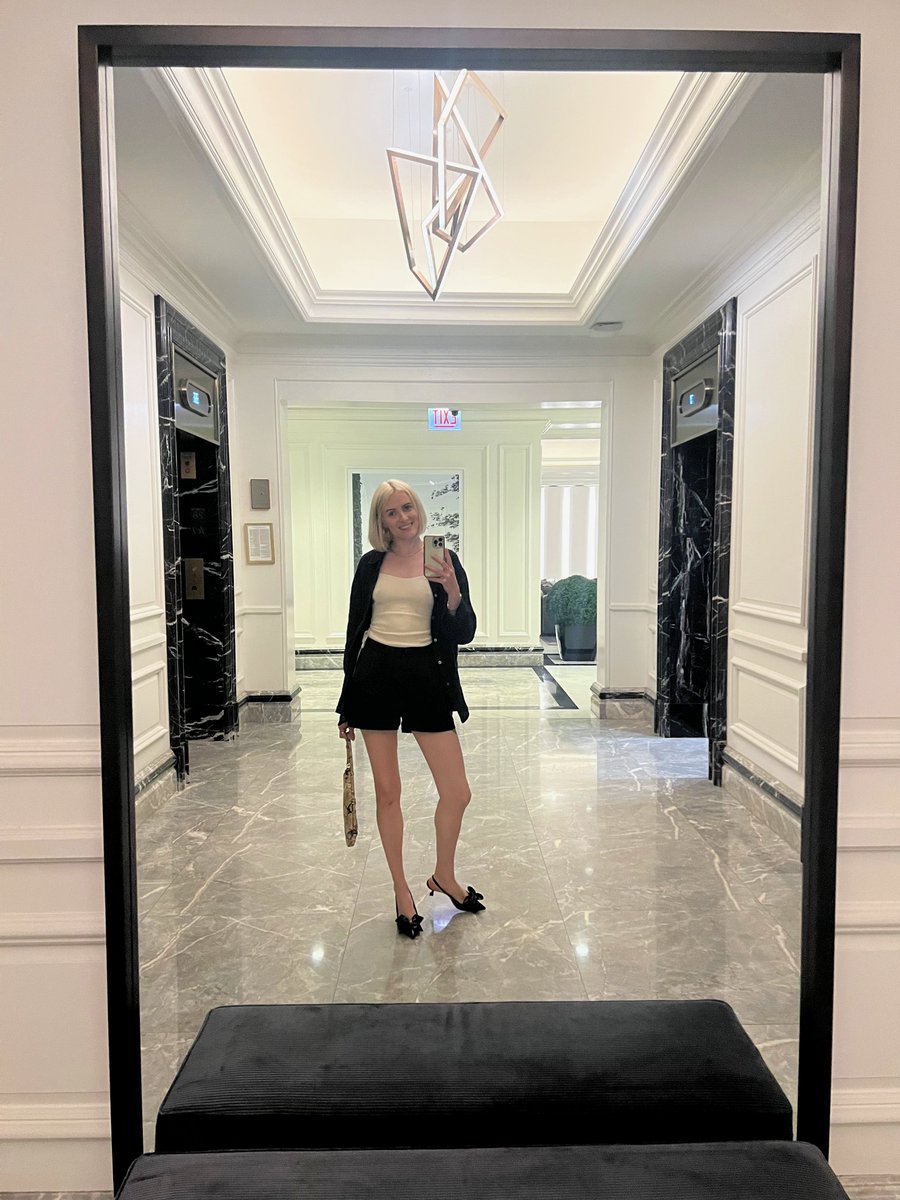 Haileywells tweet media