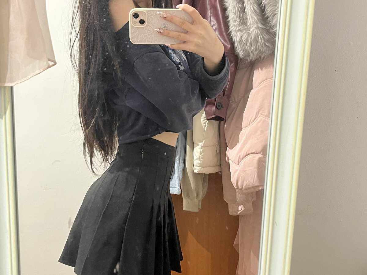 chlogie's tweet photo. lo q sea este trend #ArmyWaistDay

luego borro byeed https://t.co/3GDUe1M7Ln