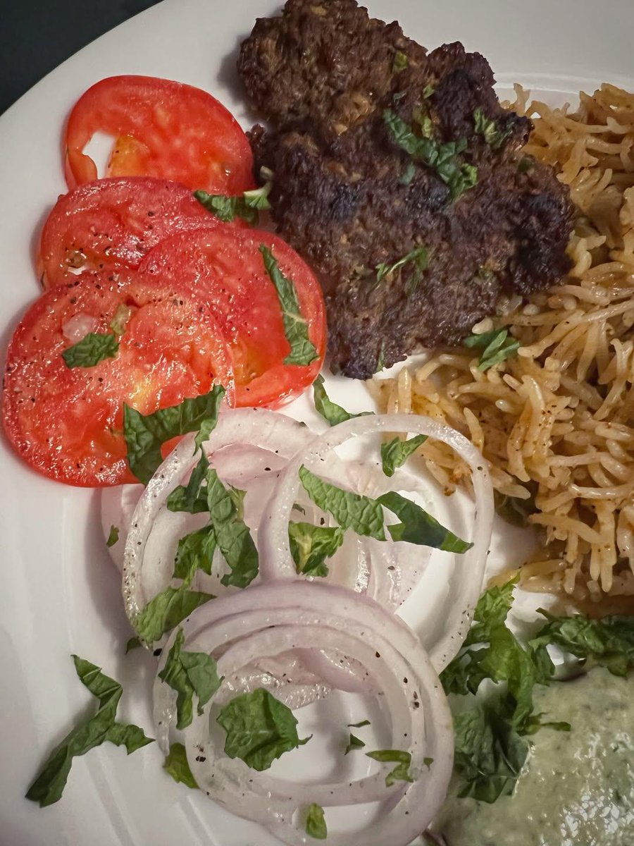 Twilight 🌼 tweet media