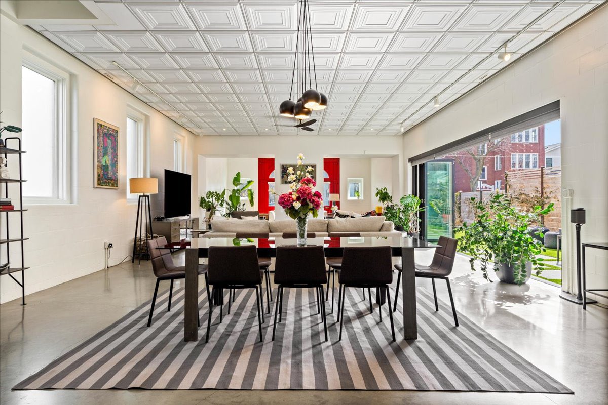 zillowgonewild's tweet image. How about a 1913 Chicago firehouse was not on her 2026 bingo card 

$1,899,000