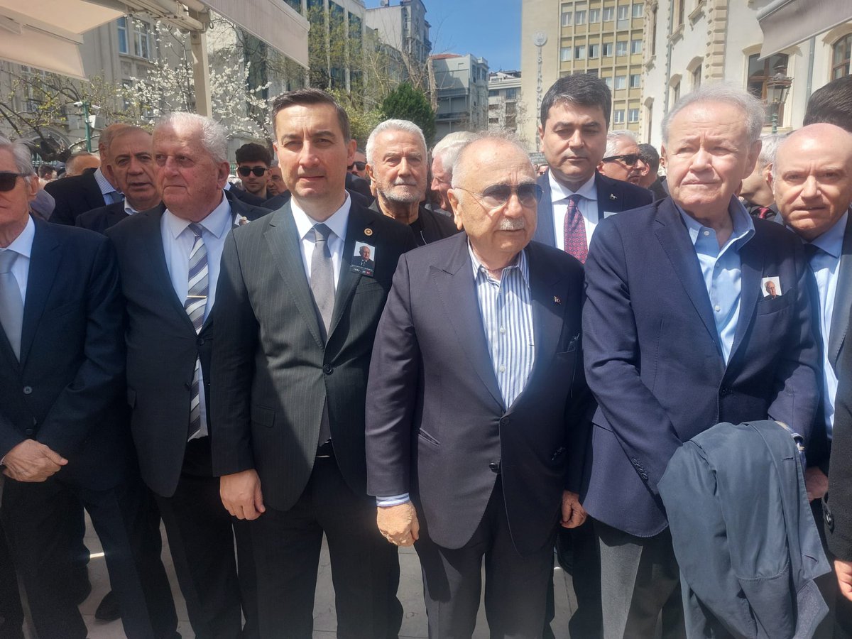 Burak Akburak tweet media