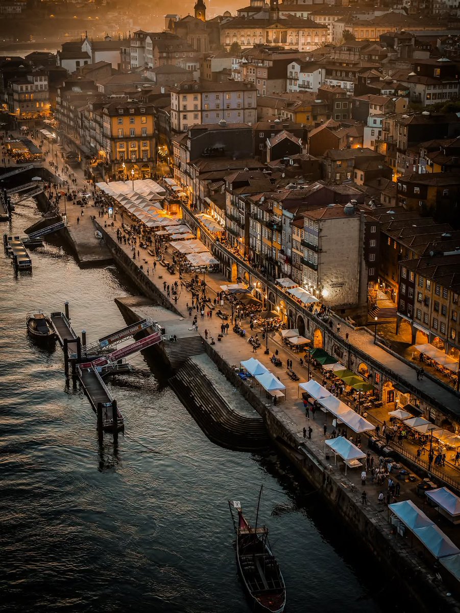 ForeverPhotos88's tweet photo. Porto, Portugal 🇵🇹 https://t.co/3KlCQNfeAg