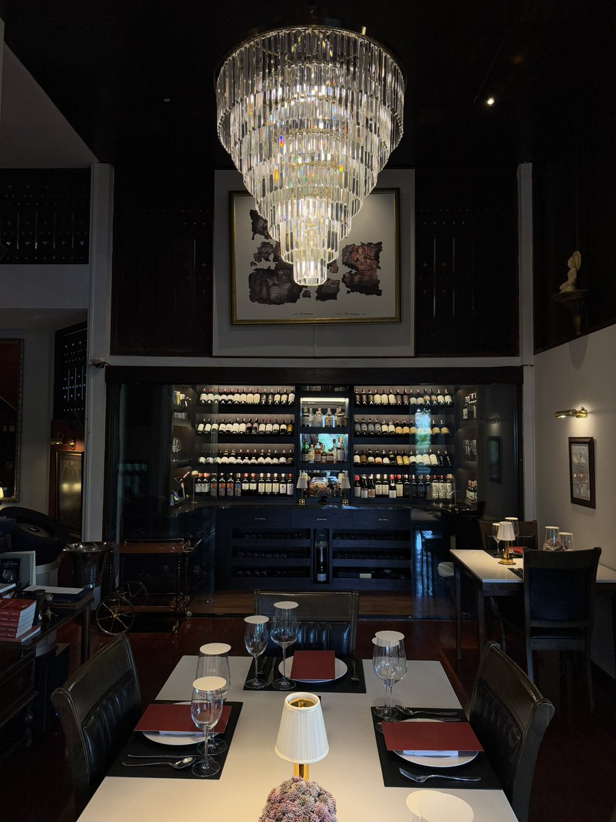 RtnBingW's tweet photo. Redbox Chiang Mai Modern Thai &amp; South East Asian Twisted (MICHELIN Guide) - (3) https://t.co/wOVmP8xJ73