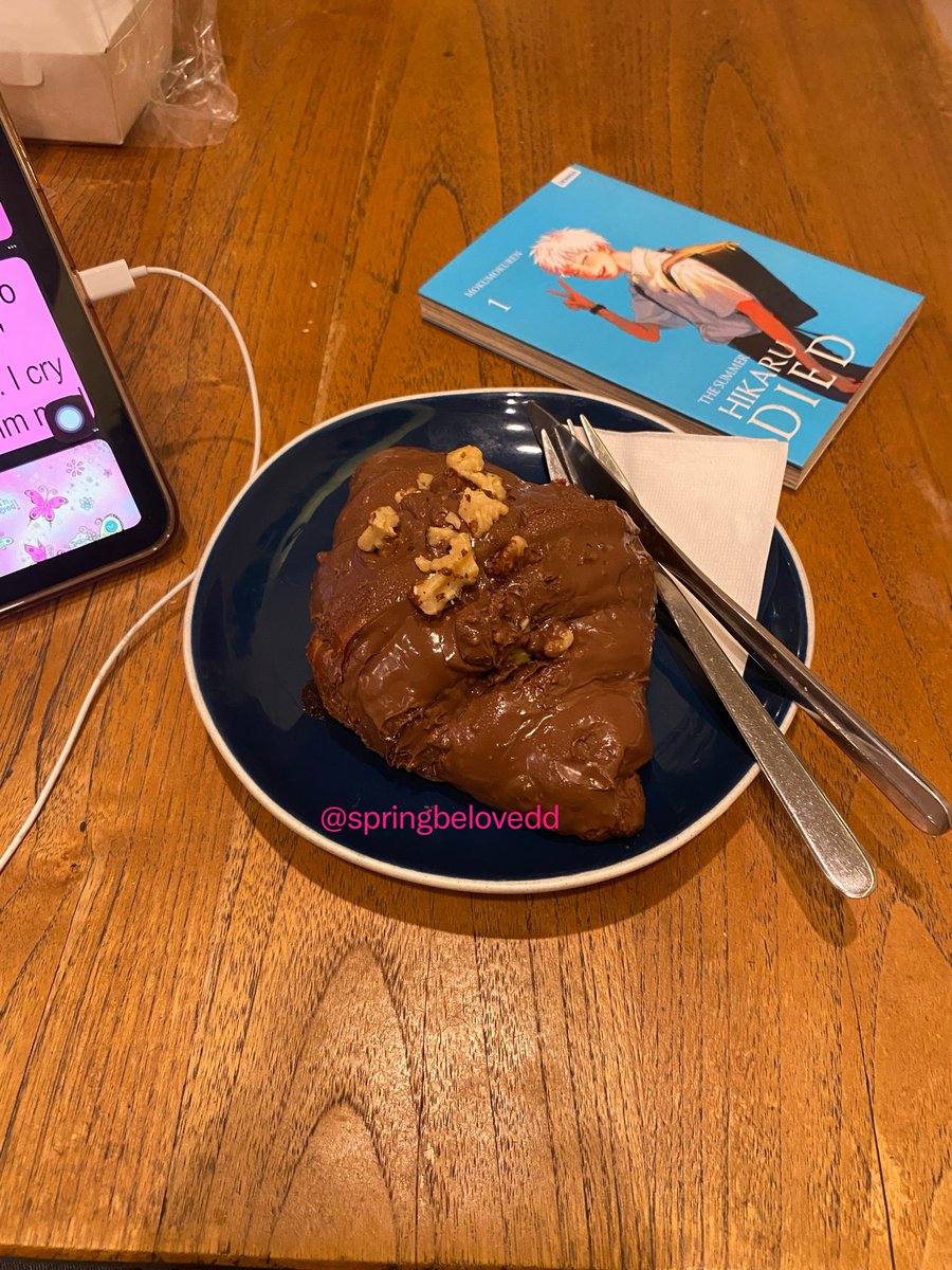 flora 🍓🧃🍎⭐️ tweet media