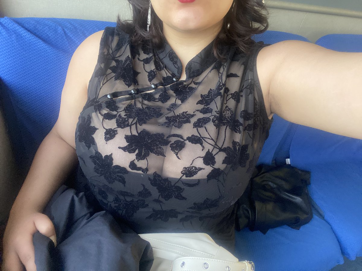 kadıköyün en güzel kızı olduğumu biliyorlar