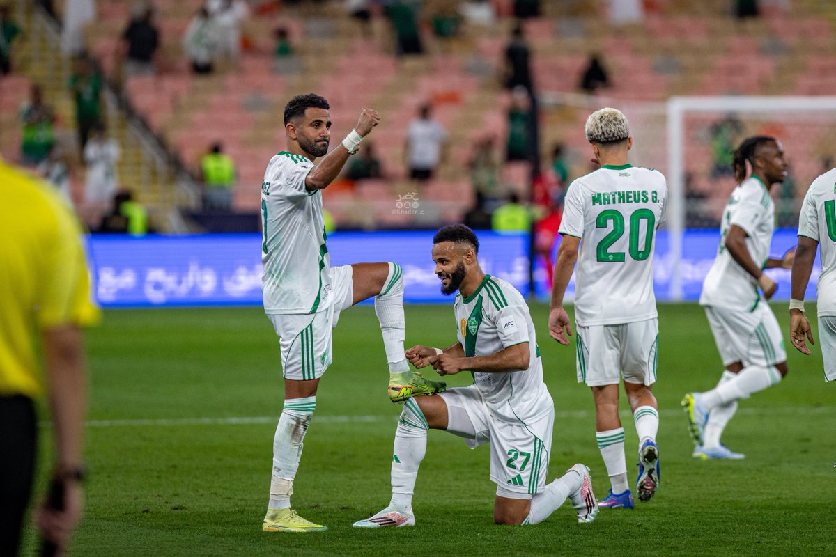 عمرو tweet media