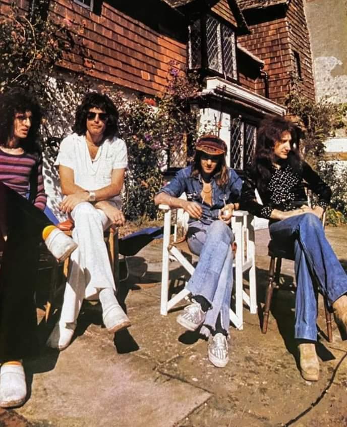 ⚜️🏳️‍🌈🏳️‍🌈Freddie 🏳️‍🌈🏳️‍🌈⚜️ tweet media