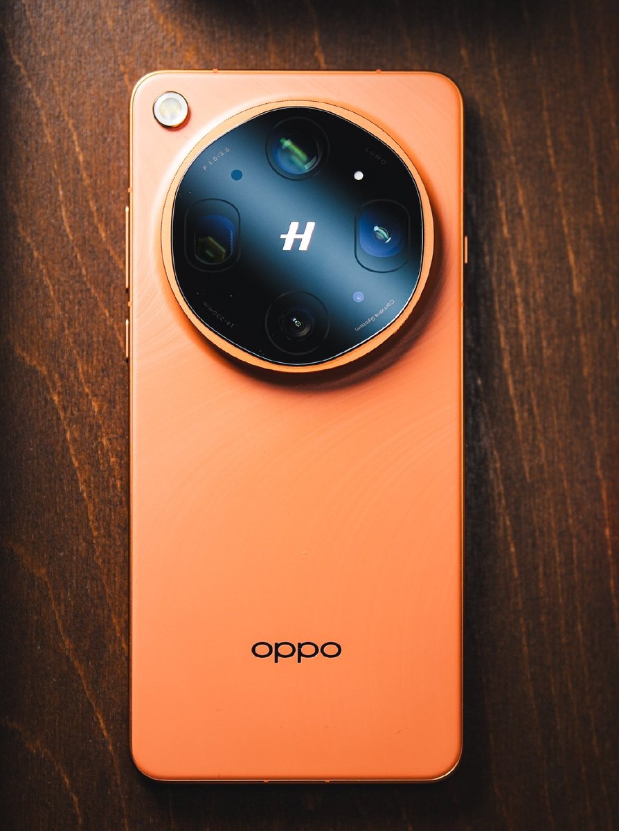 ayansonunigam's tweet image. OPPO Find X9 Ultra ( Global ) 🚨

✅ Two Color Option 
Tundra &amp;amp; Orange 🧡 

✅ Only 12+512GB variant 💔
✅ Global Launch - 21st April 
✅ First product dispatch from - 29th April 

Pre-book by 49.00€ get 200.00€ discount 
#OPPO #OPPOFindX9Ultra