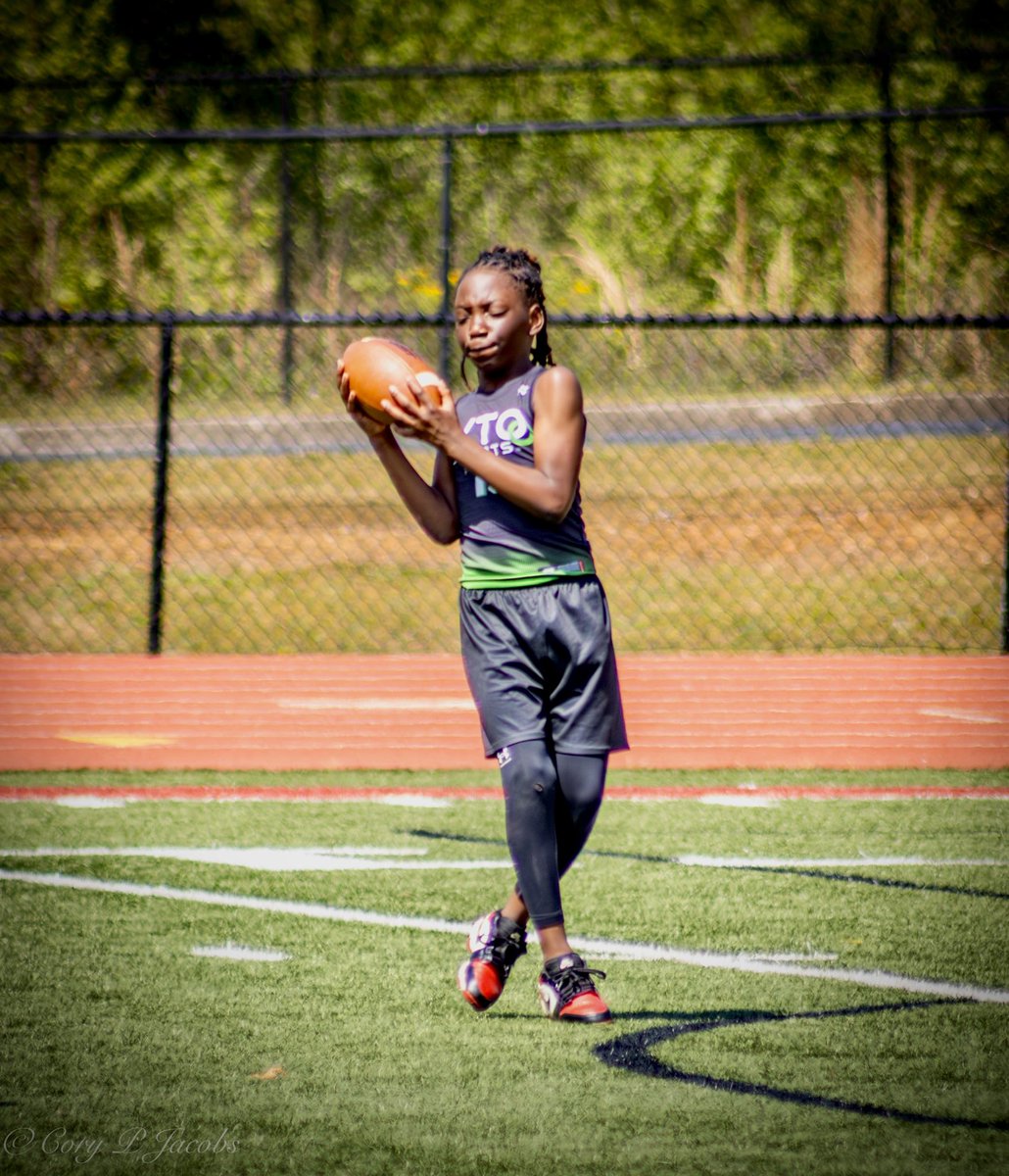 CdotJACOBS's tweet photo. My boy got invited to the VTO Sports 100 combine as a 9 year old. Competed with middle schoolers all day and stood in the paint, won some reps. 😤💯 Proud dad moment. (Have other clips in the comments) https://t.co/s4rxFFCBAW