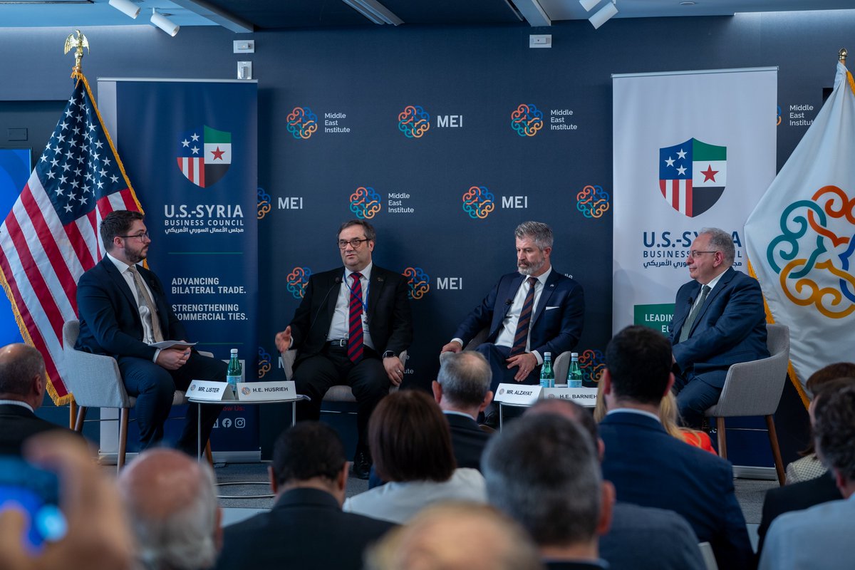 Charles_Lister's tweet image. It was an honor to host #Syria's Finance Minister Barnieh &amp;amp; Central Bank Governor Husrieh at @MiddleEastInst today, alongside @USSyriaBC's Wael al-Zayat.

#Syria's economy &amp;amp; path of recovery has reached a pivotal moment.

@SyrMOfF @sycbgov