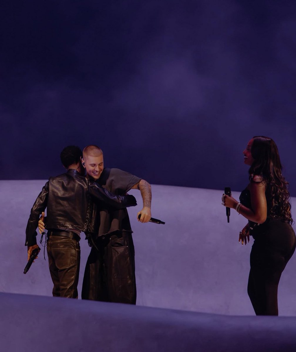 I love this picture.🥹❤️🦅