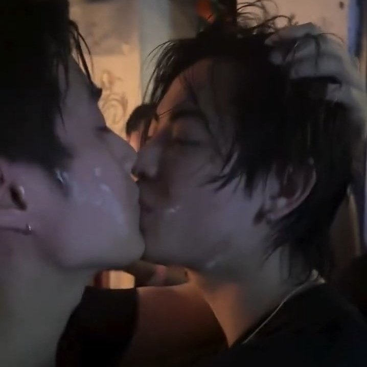 kit 🐈⬛ tweet media